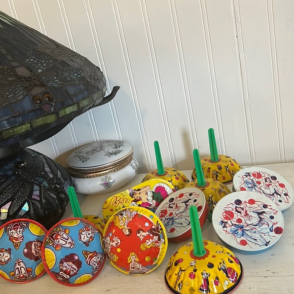 Lot 12 vintage tin toy noise makers party US Metal Toy mfg
